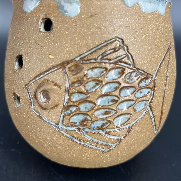 Studio Pottery Garlic Keeper - Picture 8 of 13